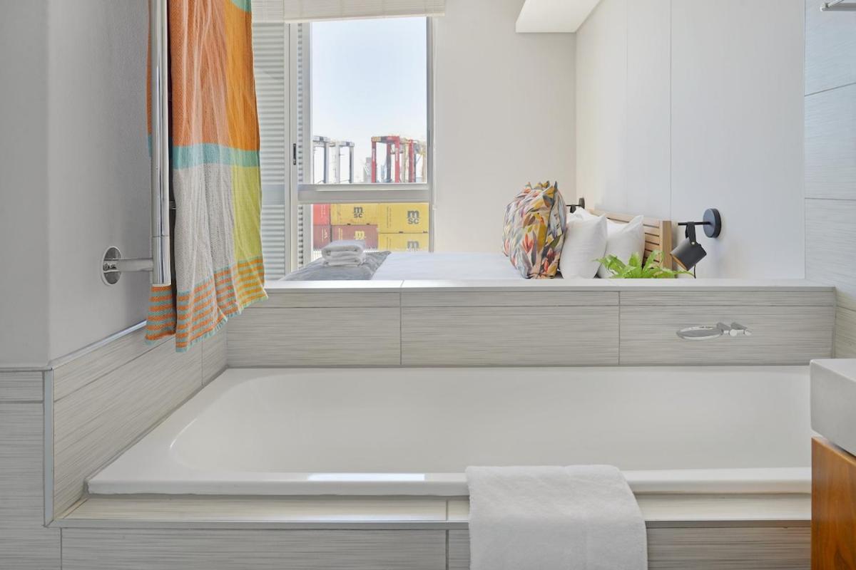 Apartment Modern 1-bed V&a Waterfront Canal & Harbor Views